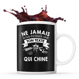 Mug personnalisable Braderie Vide Grenier Prénom Femme Métier Age pour Chineuse - Planetee
