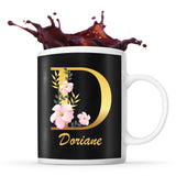 Mug noir Doriane Lettre Fleur - Planetee