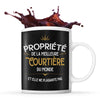 Mug noir Propriété de la Meilleure Courtière - Planetee