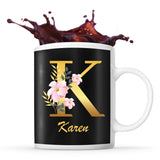 Mug noir Karen Lettre Fleur - Planetee