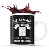 Mug personnalisable mots fléchés Prénom Femme Métier Age pour Intellectuelle - Planetee
