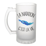 Chope de bière Natation c'est la vie Nageur et Nageuse - Planetee