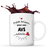Mug Petite Boisson d'une AVS adorée - Planetee