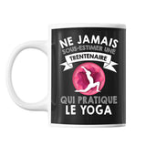 Mug femme yoga trentenaire - Planetee