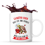 Mug la maître-chien Elle est aux fraises - Planetee
