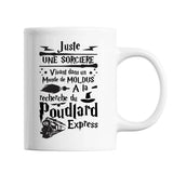 Mug Juste une Sorciere vivant dans un Monde de Moldus a la recherche du Poudlard Express - Planetee
