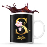 Mug noir Sofia Lettre Fleur - Planetee