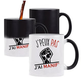 Mug Magique J'peux pas Manif - Planetee