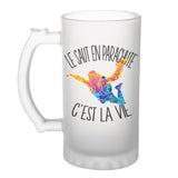 Chope de bière Saut en parachute c'est la vie - Planetee